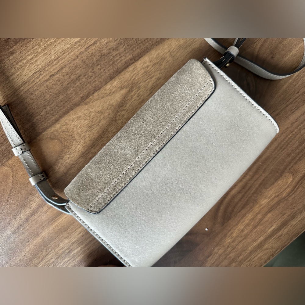 Chloe Faye Wallet on Strap - Picture 5 of 6